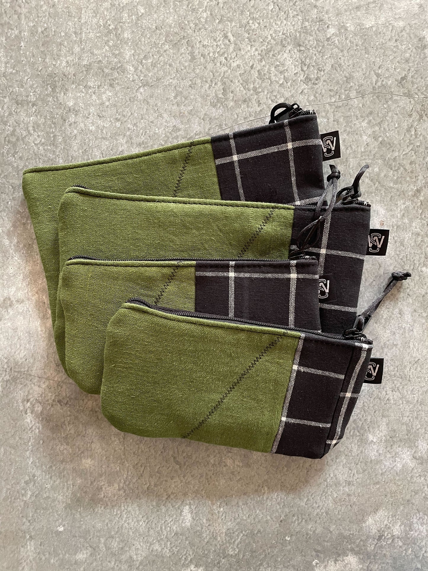 Scrap Zipper Pouch Green + Check