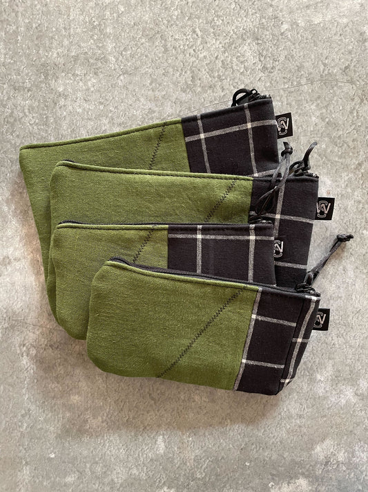 Scrap Zipper Pouch Green + Check