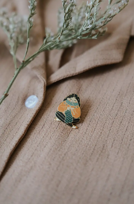 Knitting a Scarf Enamel Pin