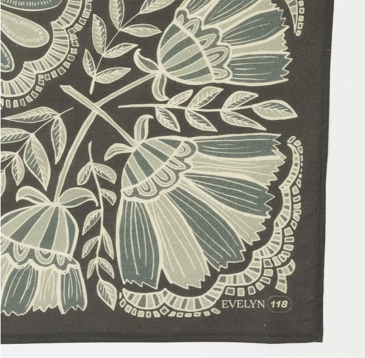 No. 118 Evelyn Bandana