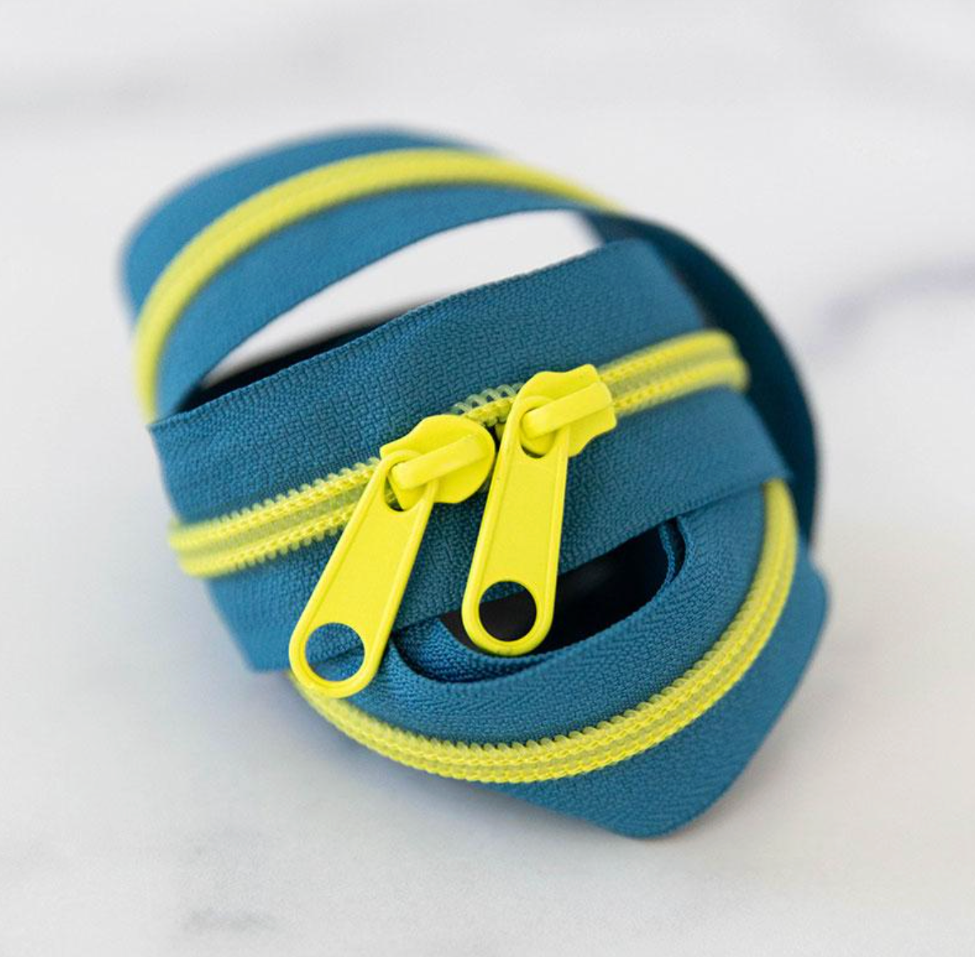 30" Zipper (Size 5)