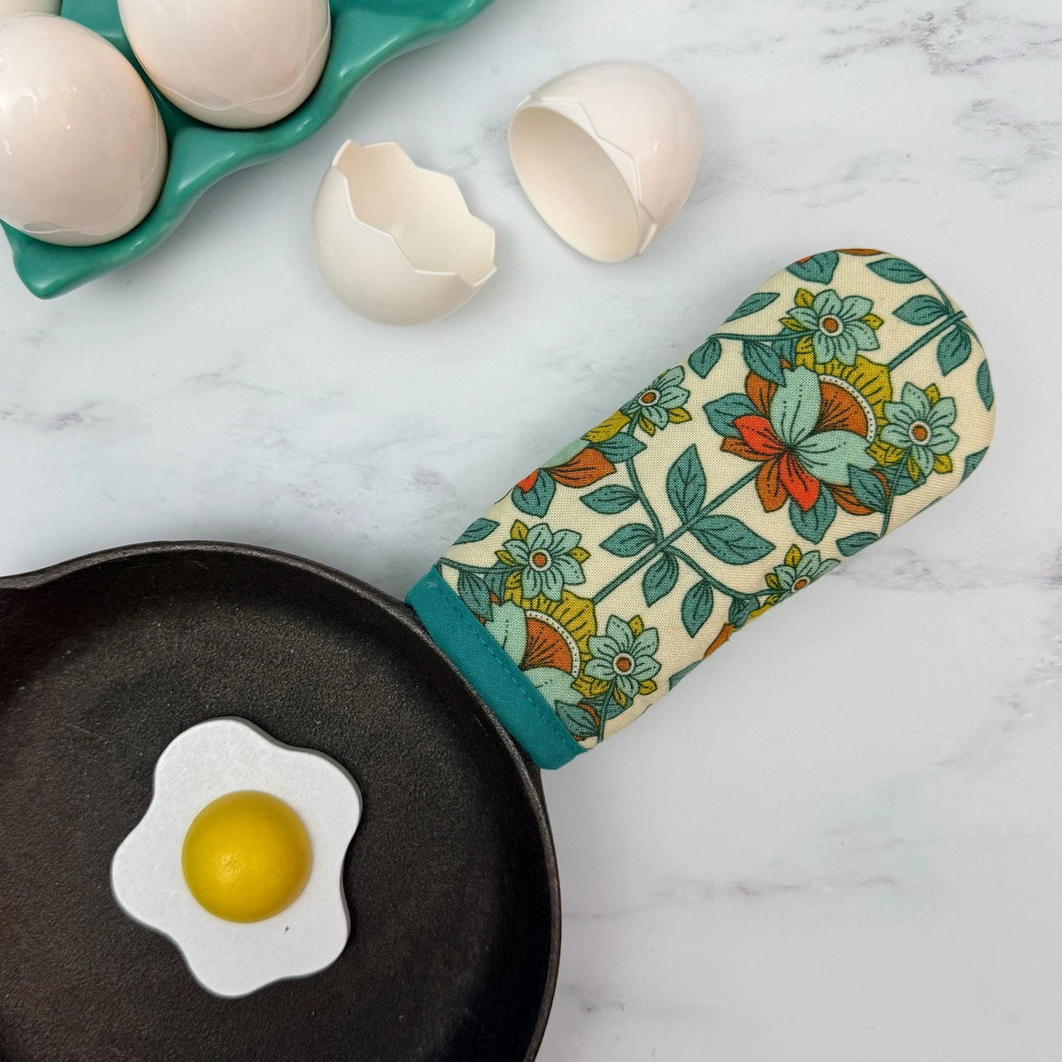 Cottage Bloom Cast Iron Handle Mitt
