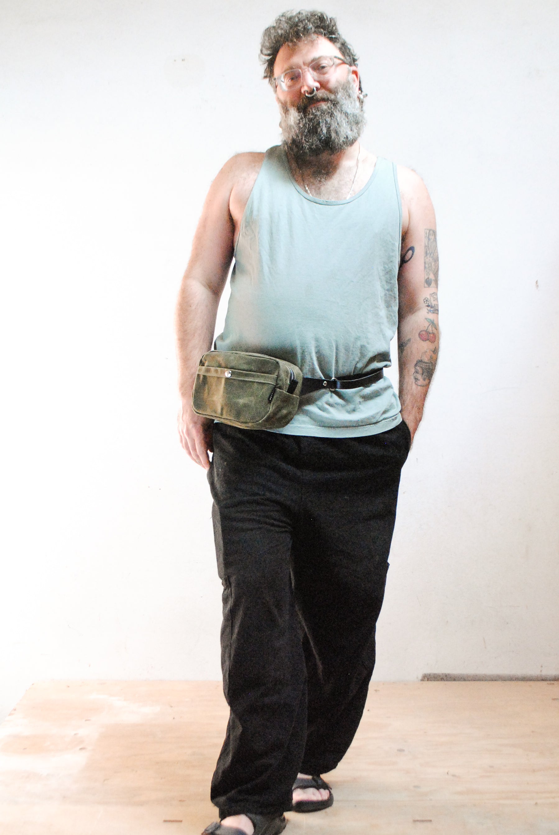Waxed Canvas Box Bag with Leather Straps – Shift + Wheeler