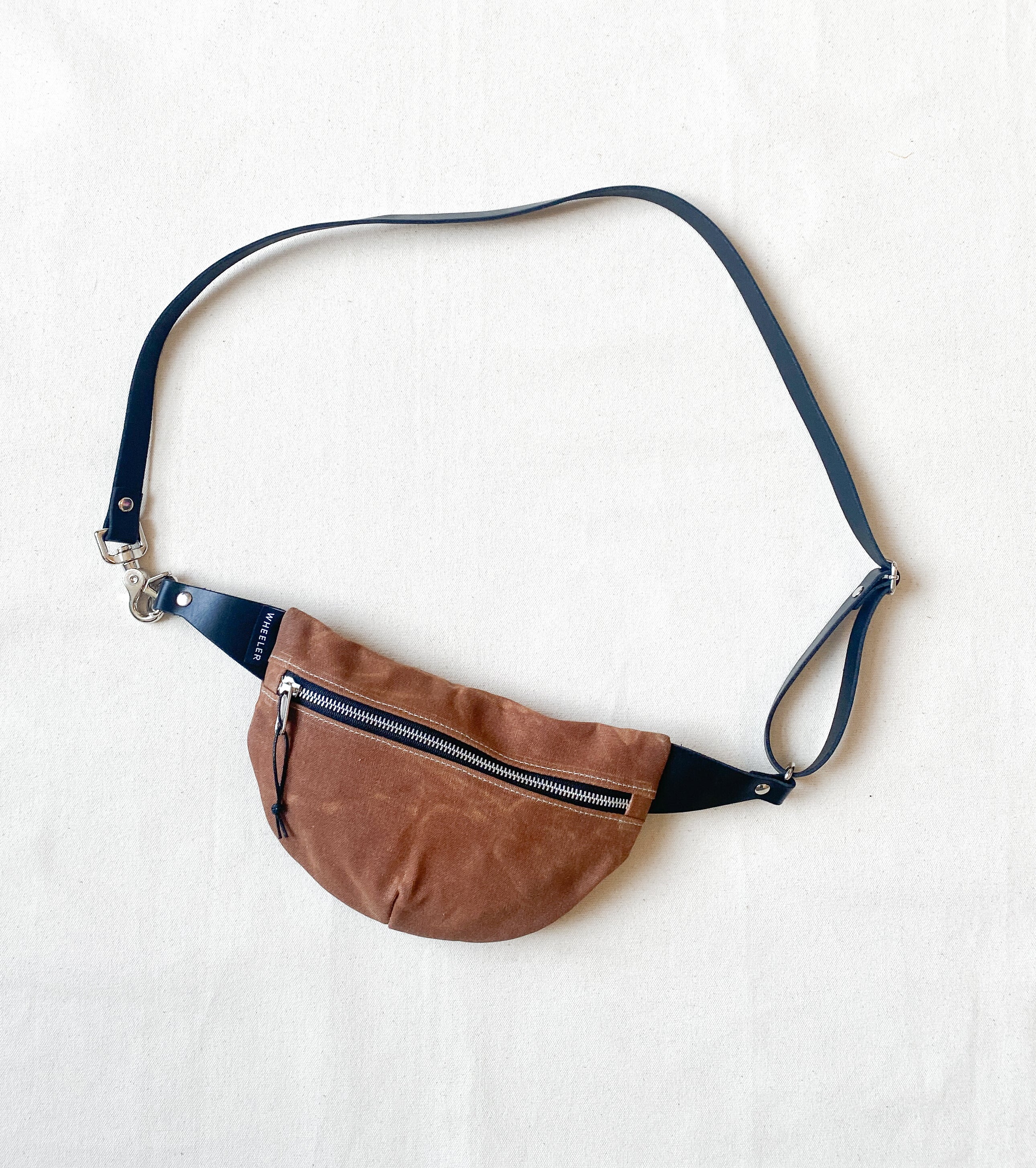 Waxed canvas 2025 fanny pack