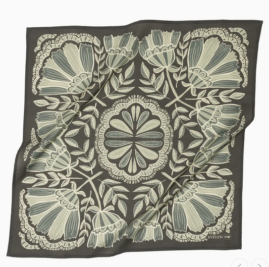 No. 118 Evelyn Bandana