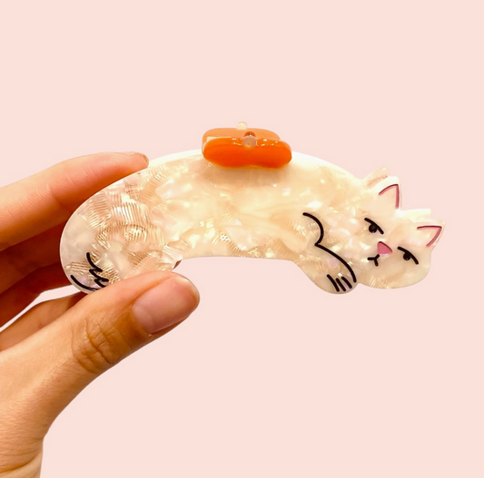 Micio The Cat Hair Claw