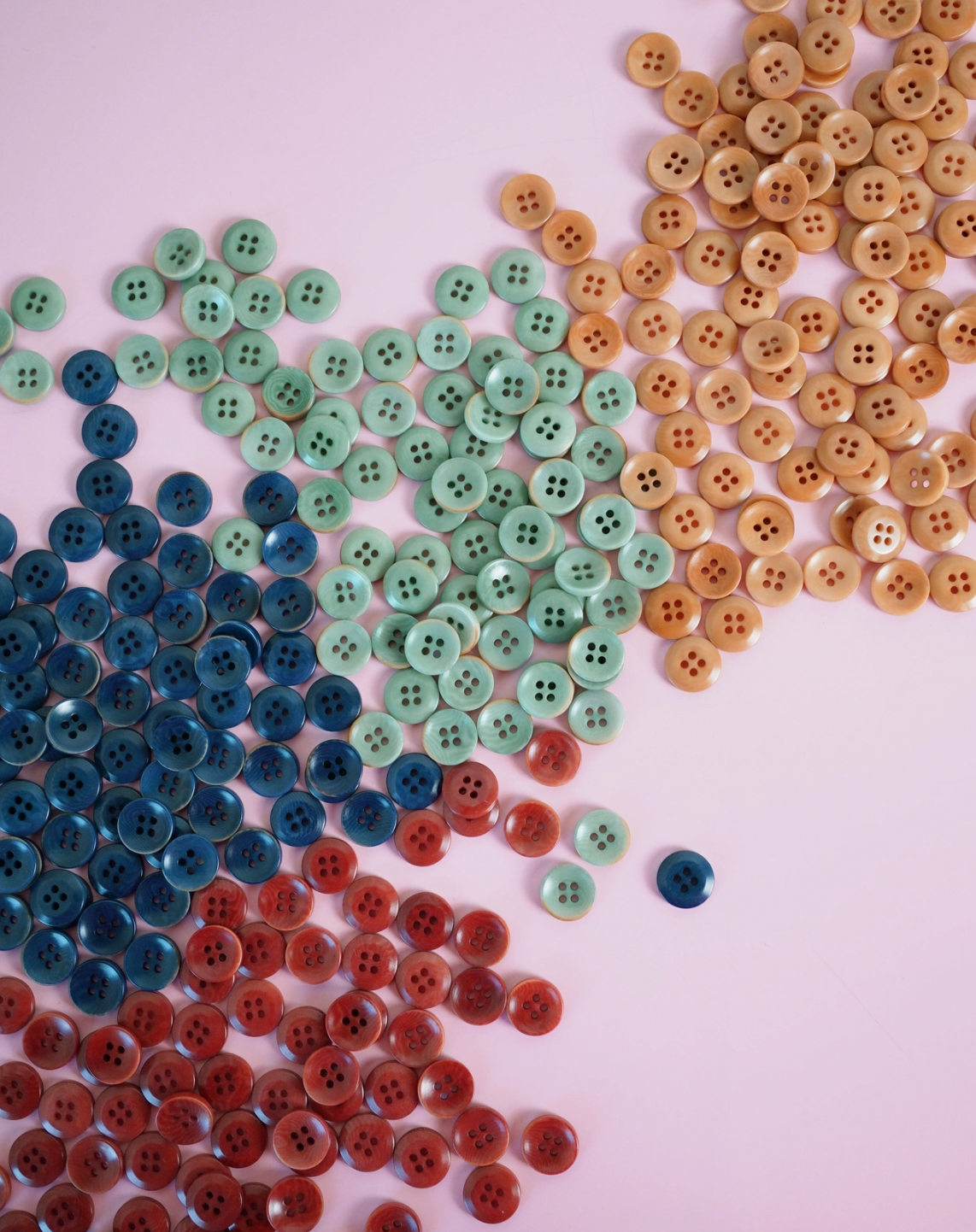 Caramel 1/2" Corozo Nut Buttons