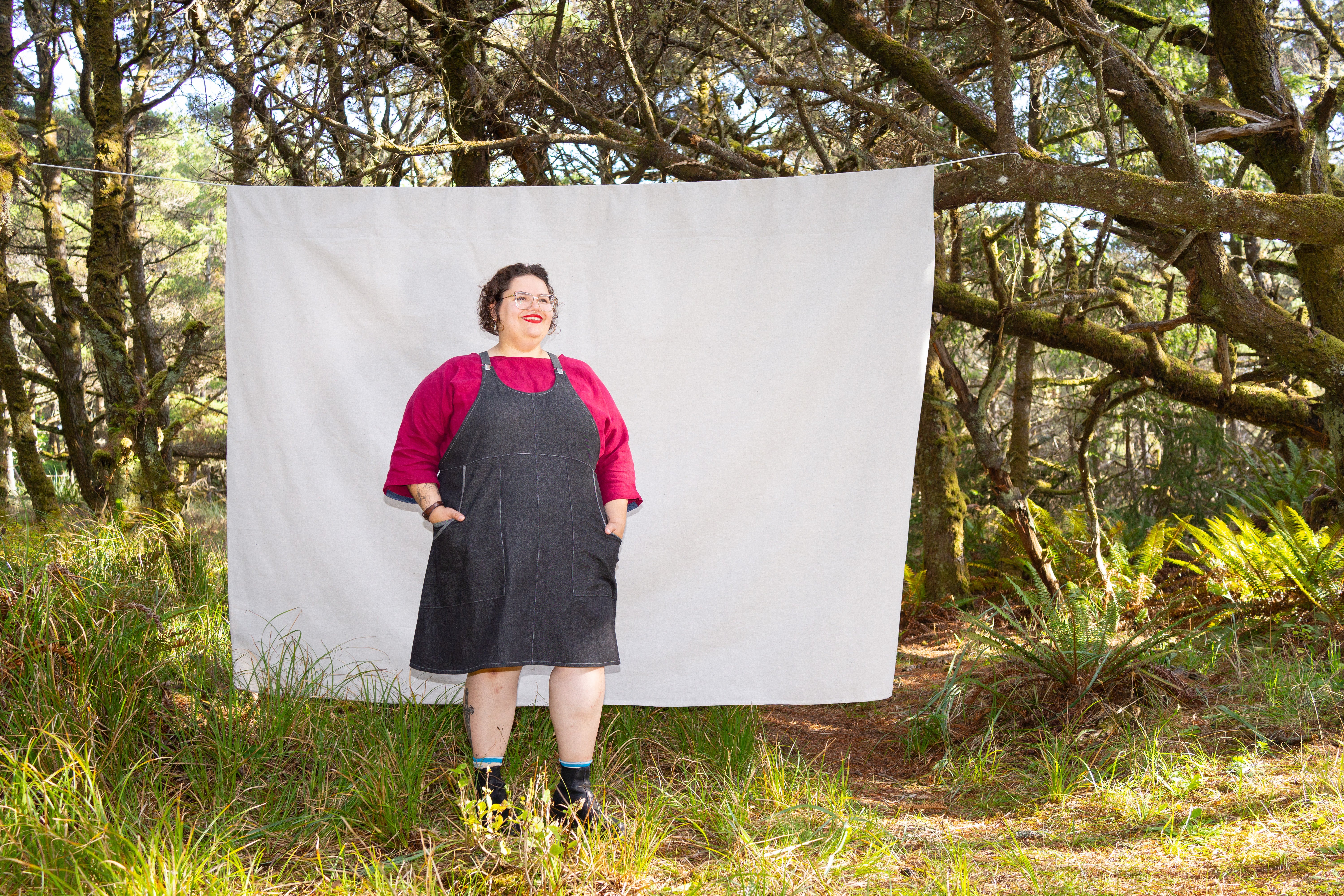 100% 8 oz Cotton Black Denim Suspender Dress – Shift + Wheeler